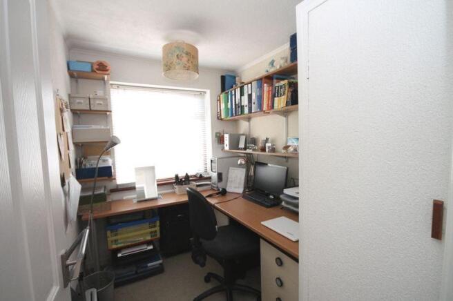 bedroom4