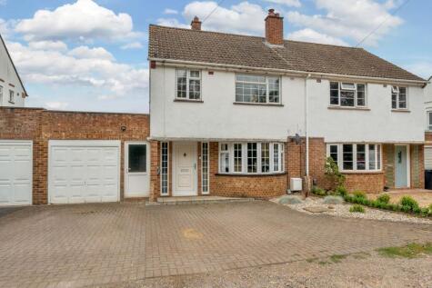 Hitchin Road, Shefford, SG17