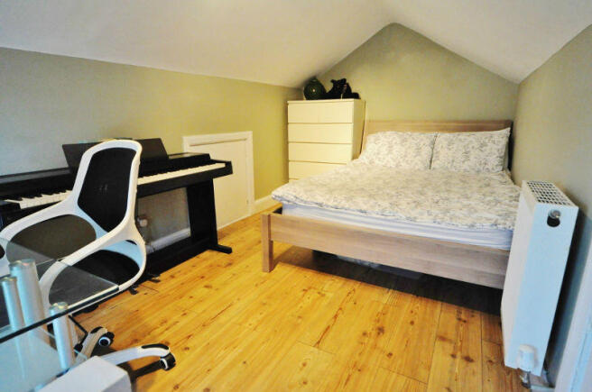 Photo 10