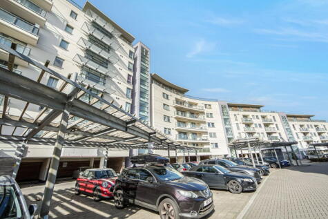 Mercury Gardens, Romford, RM1 3HS