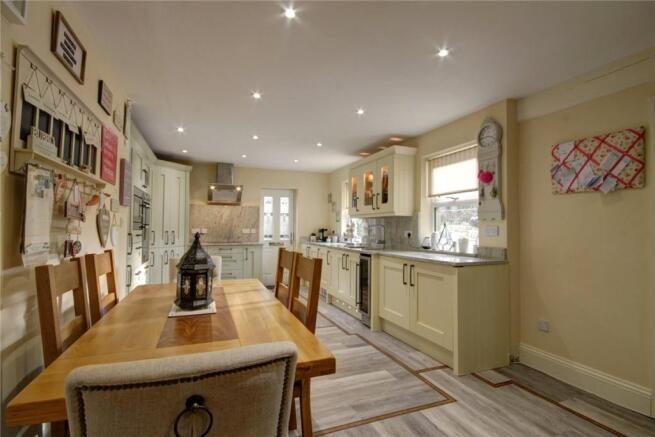 Kitchen Pic 3