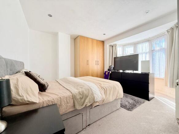 Poynters Road, Luton, LU4 photo 5