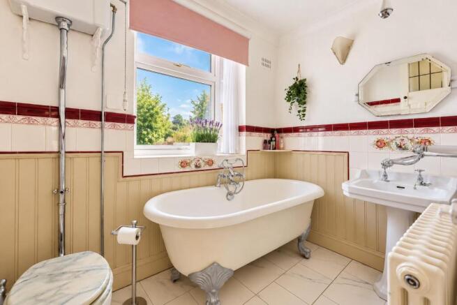 1793493337 - 24 Ruskin Road, SM5 - 43.jpg