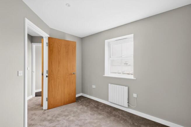 2 bed Apartment for sale Image 6