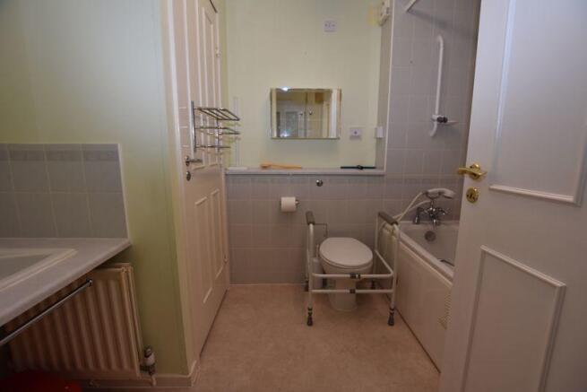 Photo 6
