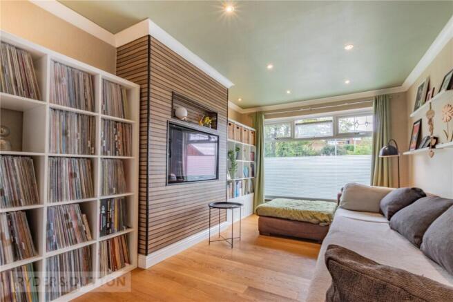 Den Lane, Springhead, Saddleworth, OL4 photo 3