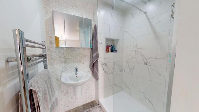 2 bed Apartment for sale Image 7