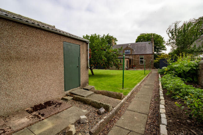 Garage & Garden