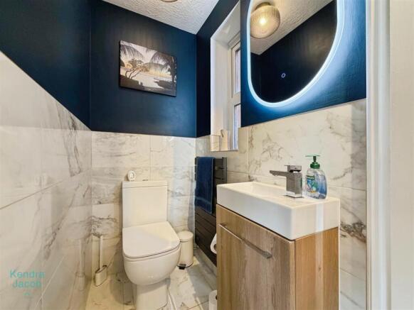 3 bed Detached for sale Image 12