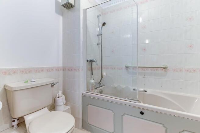1 bed Retirement Property for sale Image 10