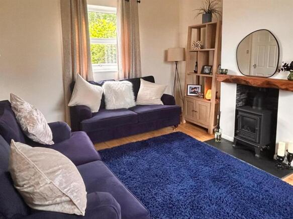 2 bed Terraced for sale Image 2