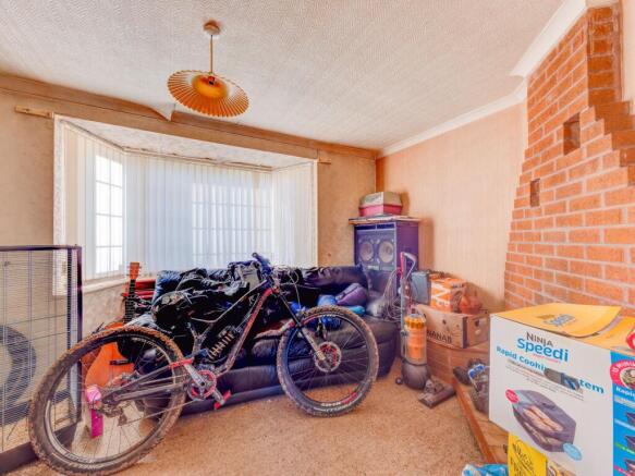 Ramsden Crescent, Carlton-In-Lindrick, S81 photo 2
