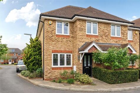 Mole Place, West Molesey, KT8