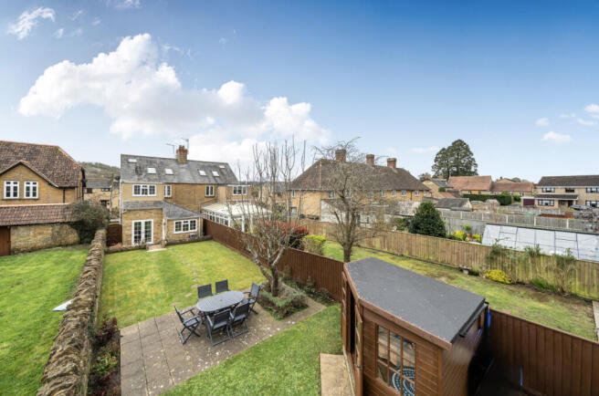 1432540-1-69c2b3a...