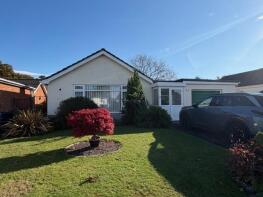 35, Huntingdon Drive, Wimborne BH21 1TD