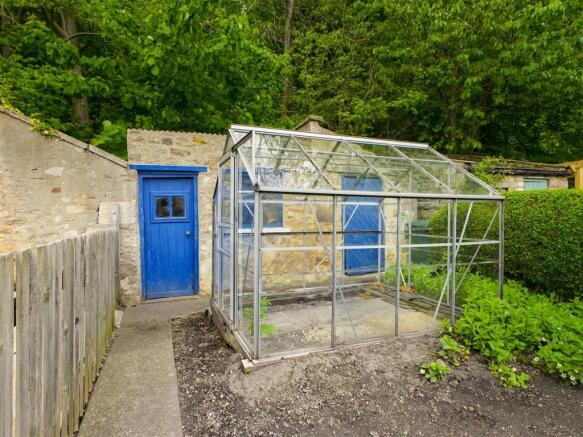 Green house.jpg