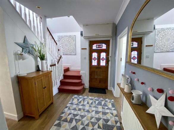 Entrance Hallway: