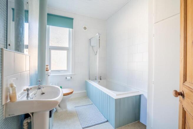 2 bed Terraced for sale Image 11