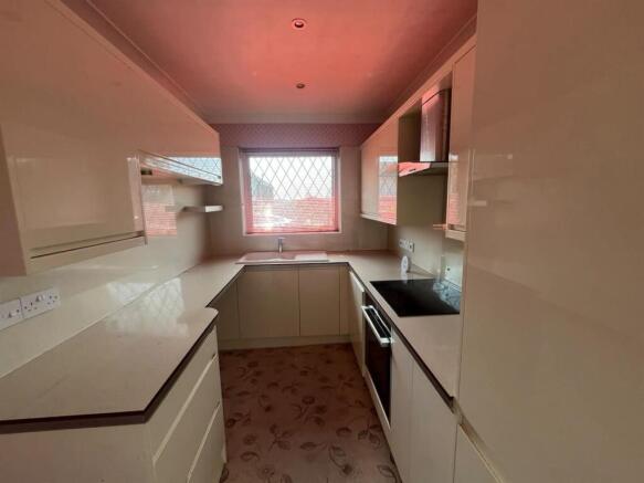 2 bed Semi-Detached Bungalow for sale Image 10