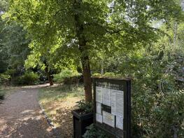 Flat 2, 46 Matlock Court, Kensington Park Road, London W11 3BS