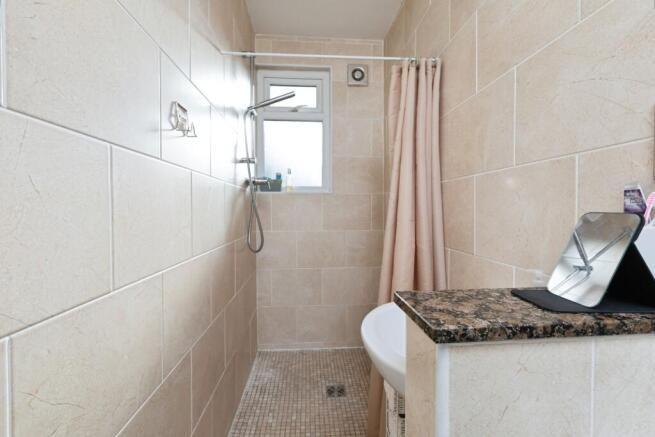 1 bed Flat for sale Image 12