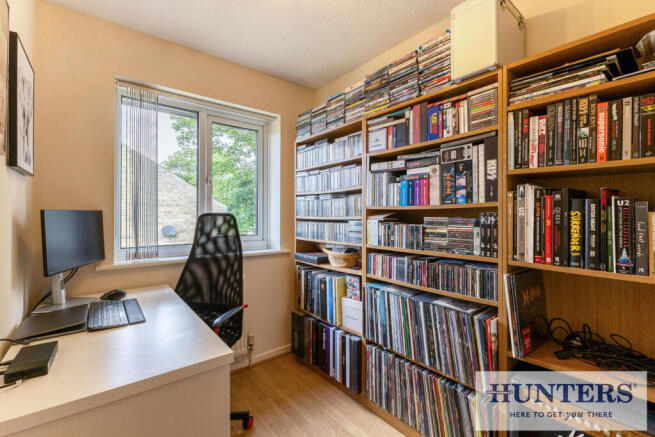 3 bed Semi-Detached for sale Image 12
