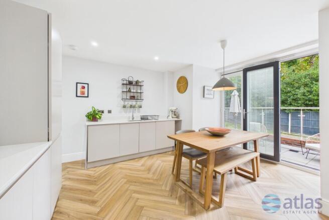 Kitchen/Dining Space