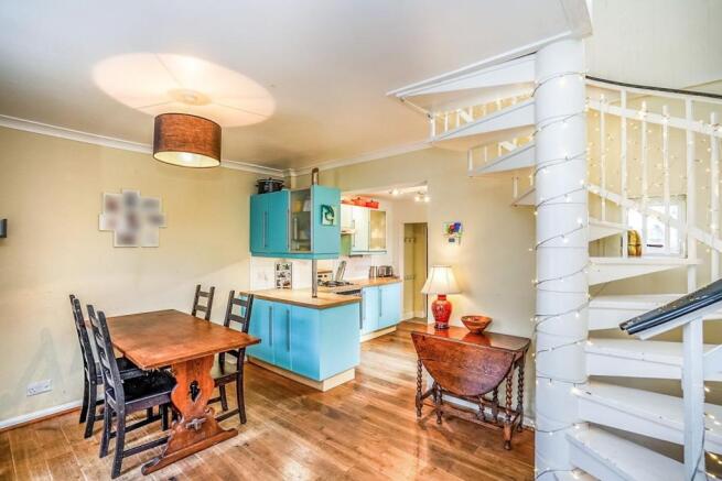 Kitchen/Dining Room