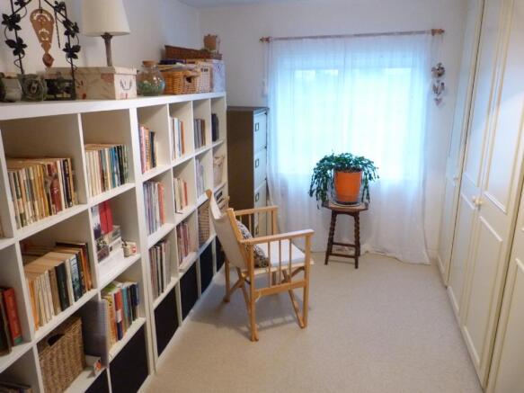 Photo 10