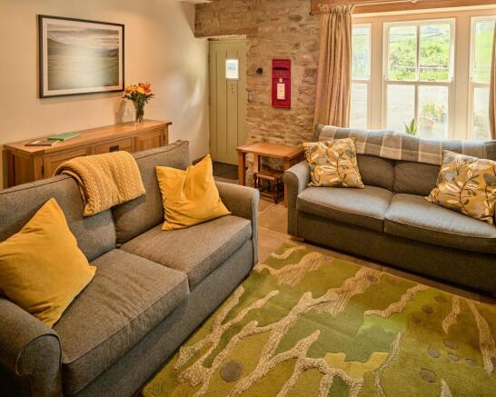 2 bed Cottage for sale Image 3