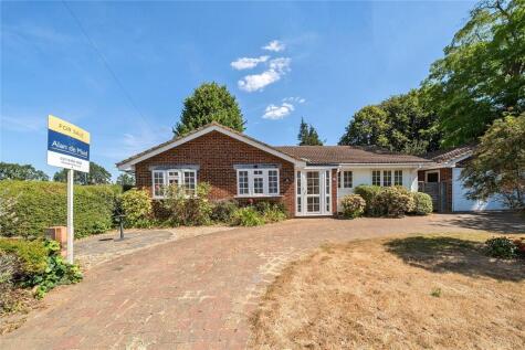 Lawn Close, Bromley