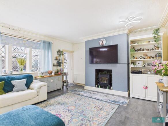 6 bed Semi-Detached for sale Image 4