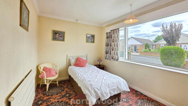 3 bed Bungalow for sale Image 12