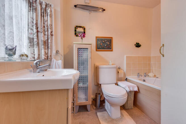Modern bathroom