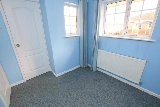 3 bed Detached Bungalow to rent Image 12