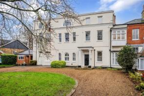 Flat 2a, Woodcote Hall, Woodcote Road, Epsom KT18 7QQ