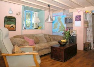 sitting kitchen area