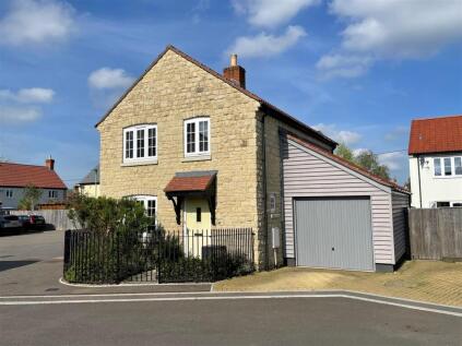 Bristle Grove, Mere, Warminster