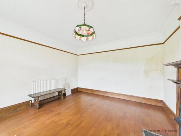 4 bed Detached for sale Image 7