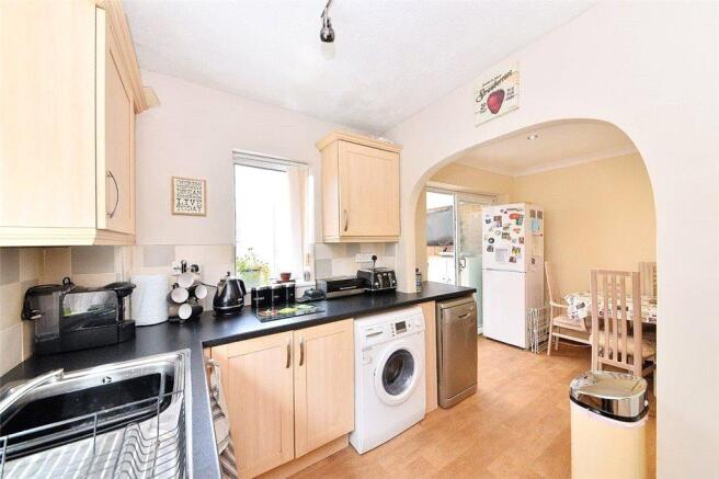 03 Kitchen