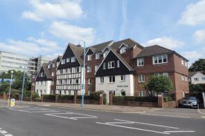 Flat 41, Potters Court, Darkes Lane, Potters Bar EN6 2HS