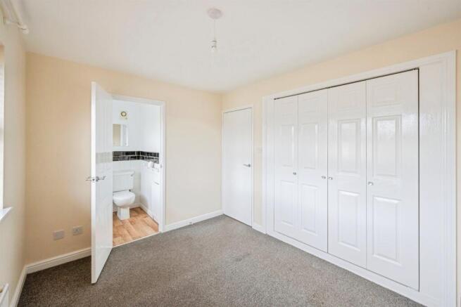 3 bed Detached for sale Image 8