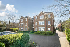 6, 14 Admirals Court, Eastbury Avenue, Northwood HA6 3JP