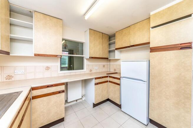 Kitchen: