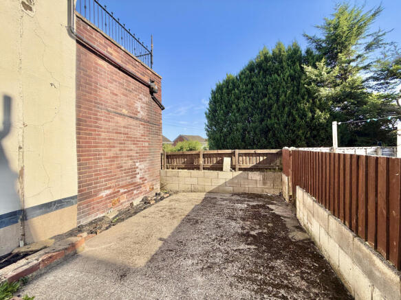 2 bed Terraced for sale Image 10