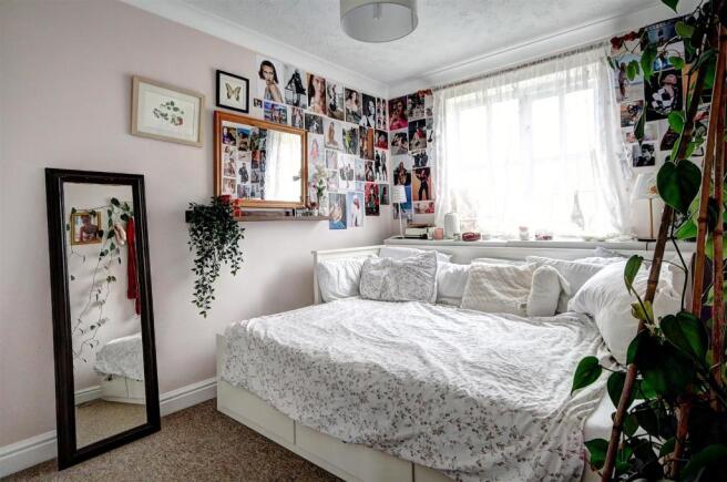 Bedroom 2: