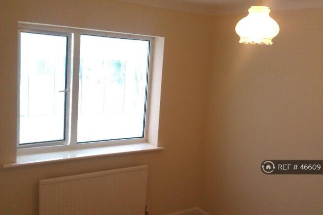 Bedroom 2 (3.3 X 2.9 M)