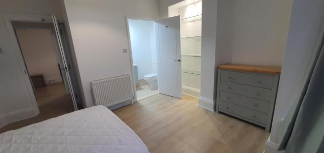rooom 1.jpg