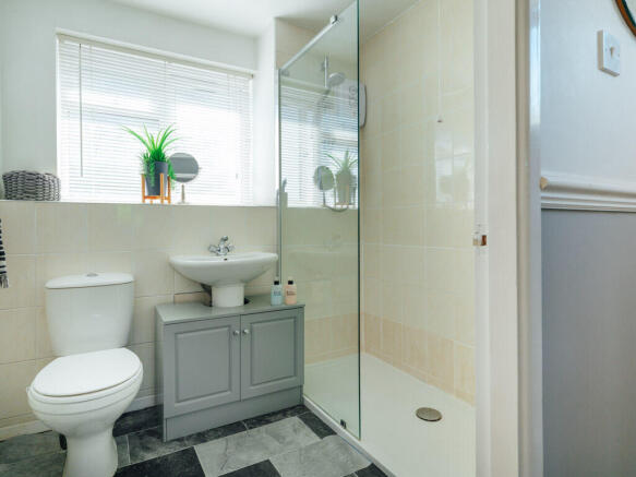 Family Shower Room