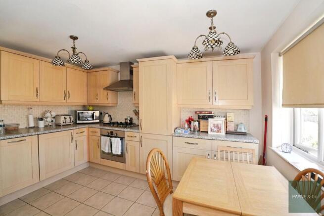 Kitchen / Breakfast Room
